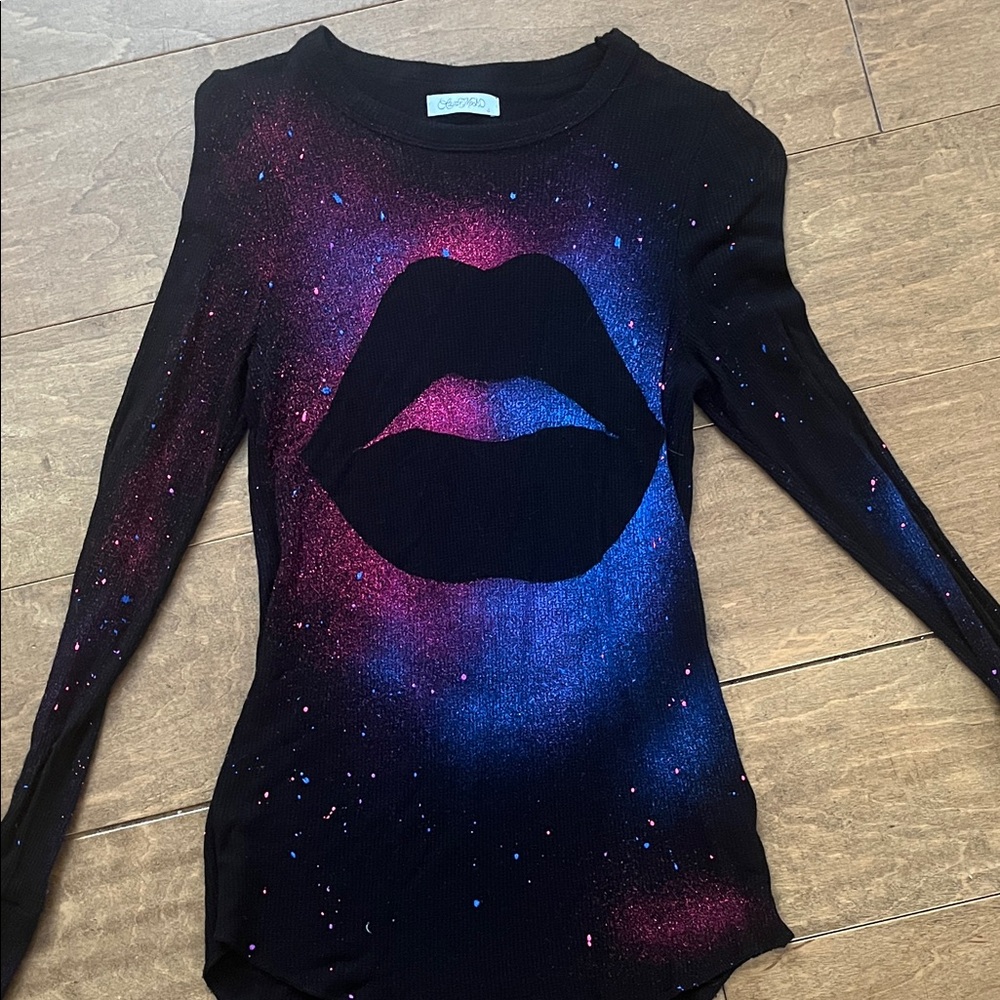 Lauren moshi  Lips Long Sleeve Top